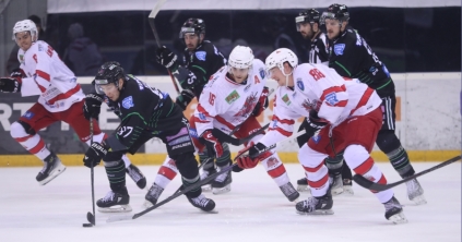 Magabiztos csíkiak, rangadót veszítő GYHK